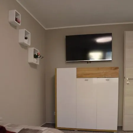 Hempis Fewo Og Apartman Hochkirch